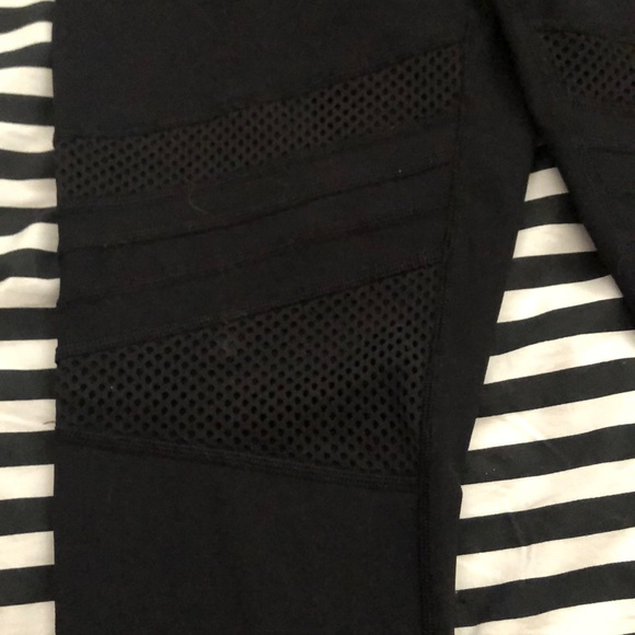 Lulu lemon Special Edition Wunder Under - Picture 2 of 3